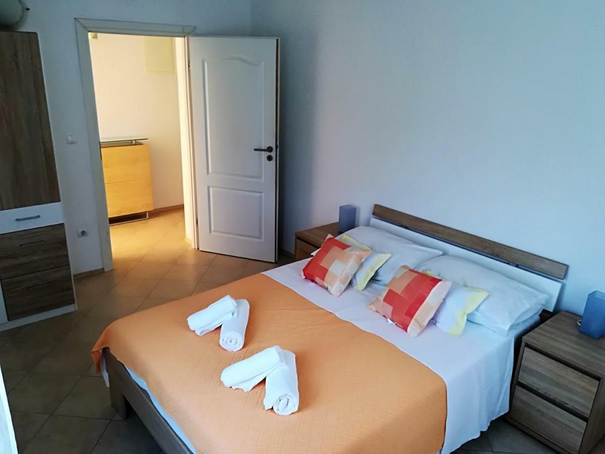 Apartman Rosanda 1 Premuda Eksteriør billede