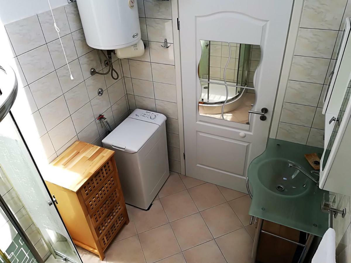Apartman Rosanda 1 Premuda Eksteriør billede